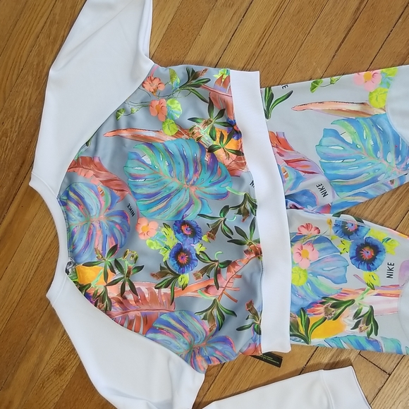 RARE NIKE BEAUTIFUL Tropical Hawaiian 2 pc set mesh insert bottoms NWOT sz L - Picture 3 of 8